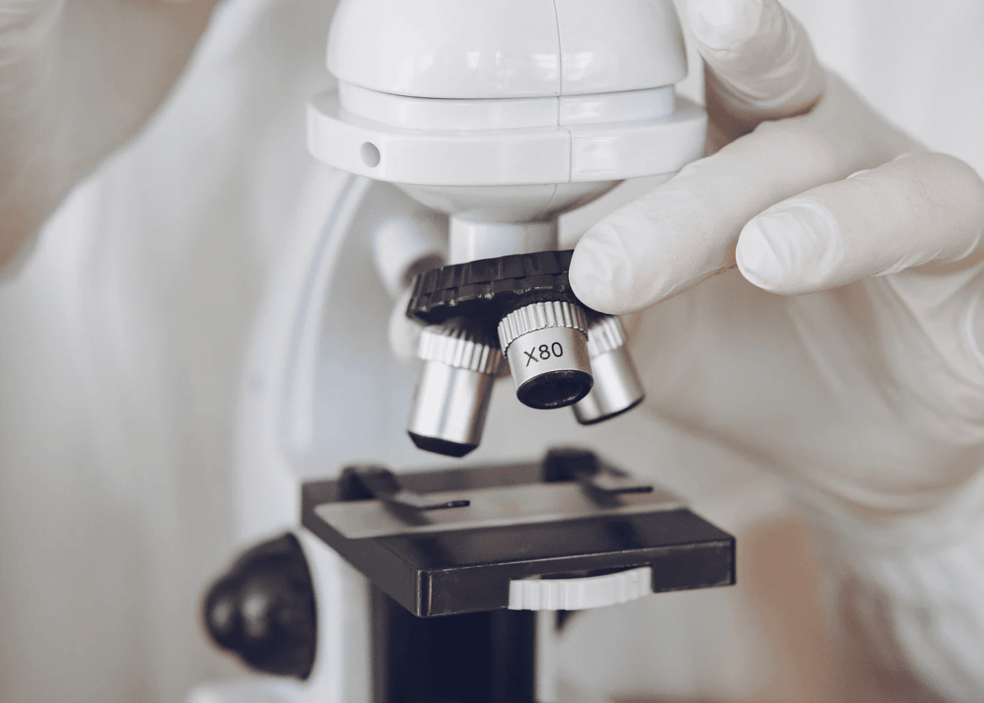 Laboratory microscope